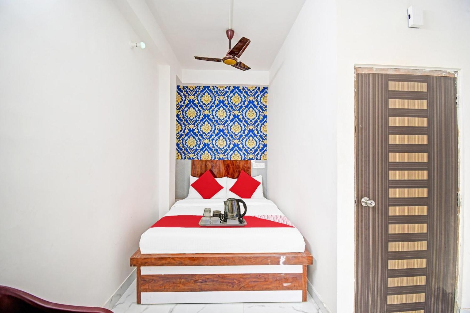 Hotel O Diamond Regency Near Birla Mandir Calcutta Buitenkant foto